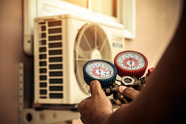 Professional Ac Installation technician working in Lake Orion, MI
